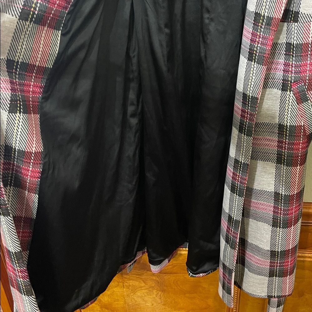 Torrid Plaid Jacket - Picture 5 of 7